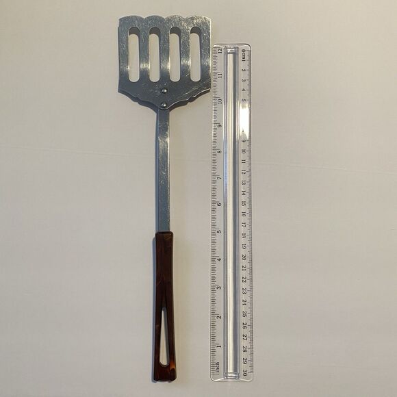 Vintage! 13" Stainless Curved Slotted Spatula Turner Red Maroon Bakelite Handle - Picture 2 of 13